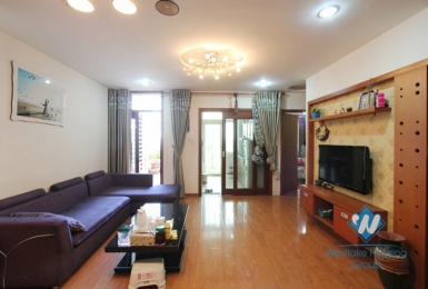A cozy 2 bedroom apartment for rent on De La Thanh, Dong Da